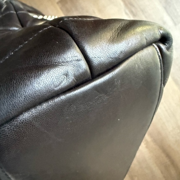 Saint Laurent Lambskin Quilted Monogram Medium Loulou Puffer Chain Satchel Black - Picture 13 of 16